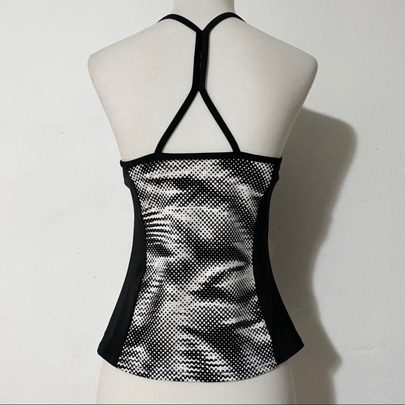 NIKE Black and White Sports Top - Picture 2 of 6
